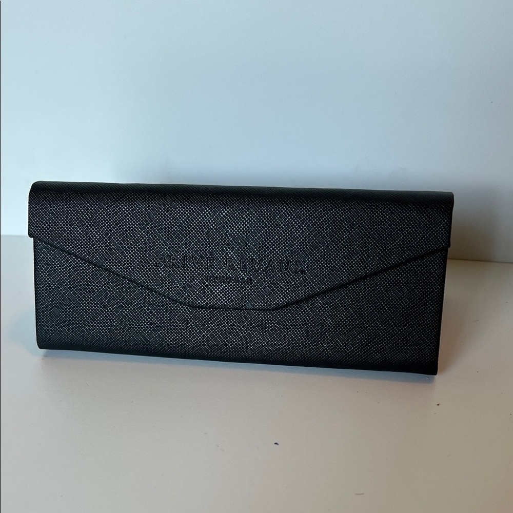 Prive Revaux Black Sunglasses Case